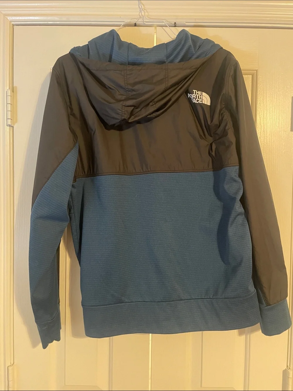 The North Face Men's Blue and Black Hooded Windbreaker Jacket